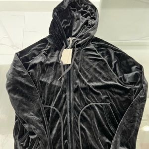 Tom Ford
Fluid velvet hoodie